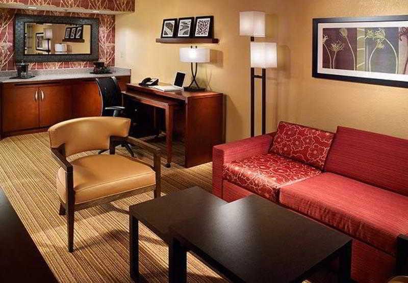 คอร์ทยาร์ด แมคอน Hotel เมคอน ห้อง รูปภาพ