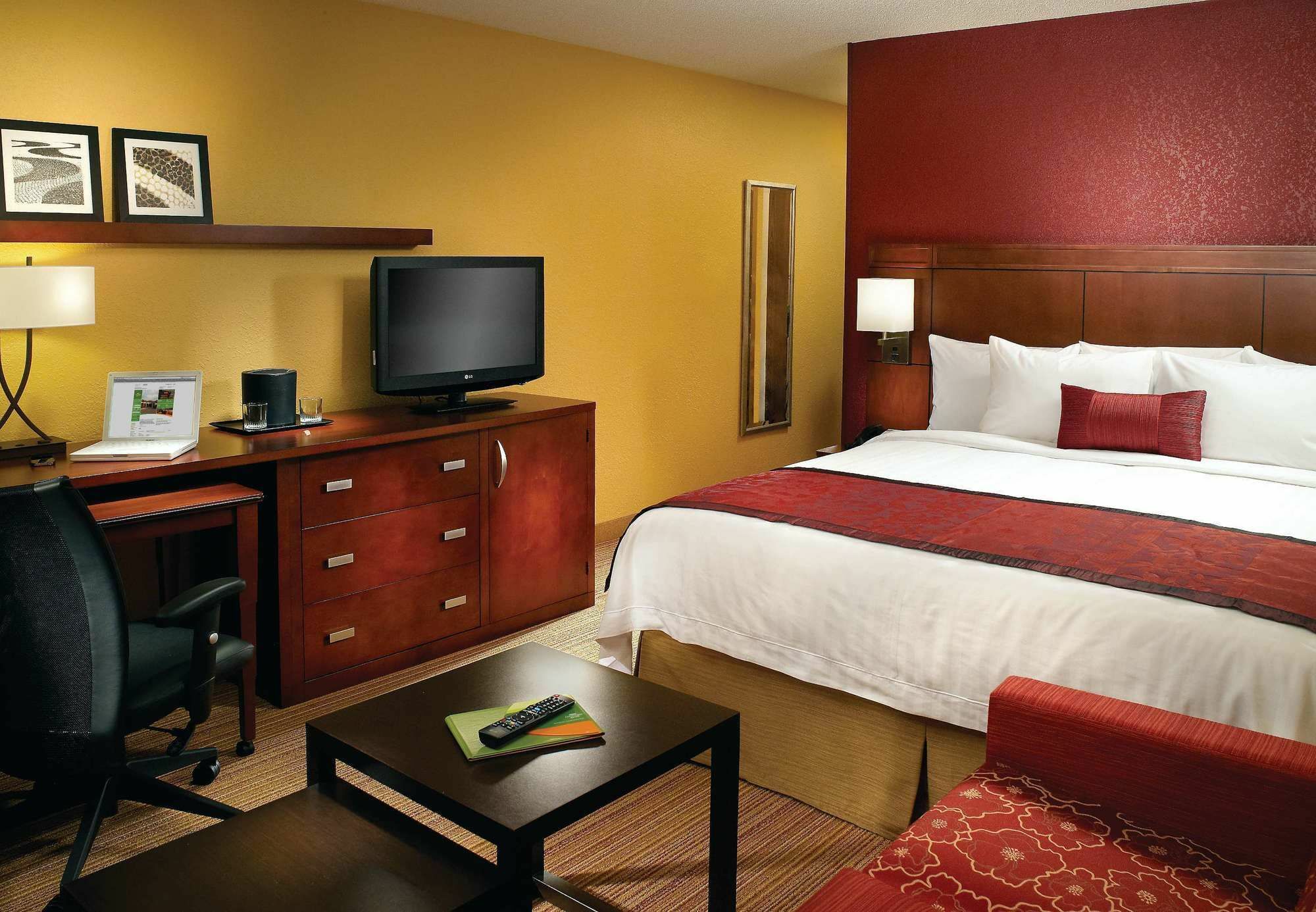 คอร์ทยาร์ด แมคอน Hotel เมคอน ภายนอก รูปภาพ